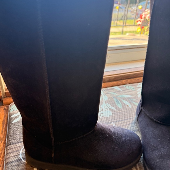 Below the knee length winter boots - Picture 2 of 5